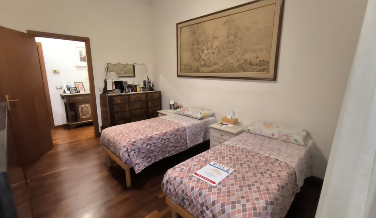 f1c8ac1b-ab27-4107-a6c9-ad6a3d979743